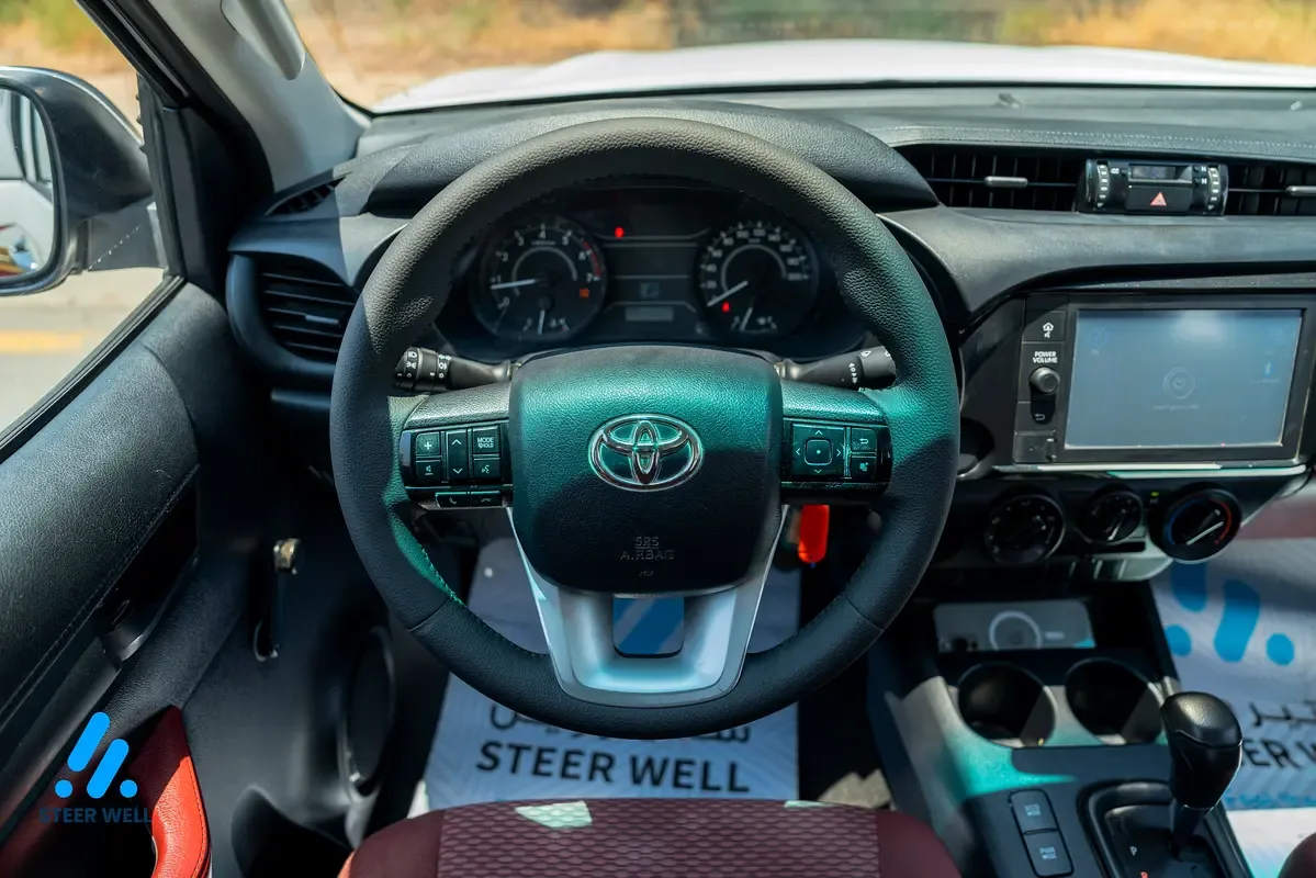 Toyota Hilux 2.8 AT AWD (177 حصان) - 17