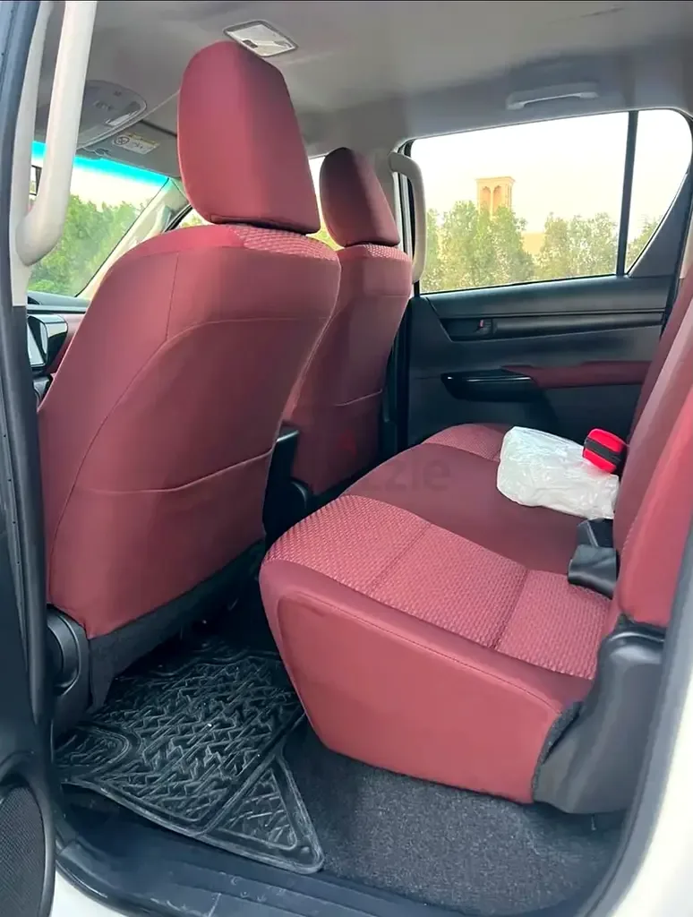 Toyota Hilux 2.8 AT RWD (204 hp) - 11