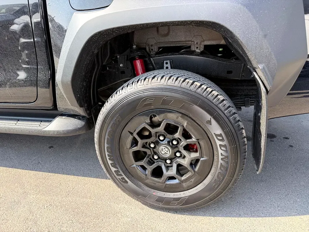 Toyota Hilux 2.8 D AT RWD (204 hp) - 6