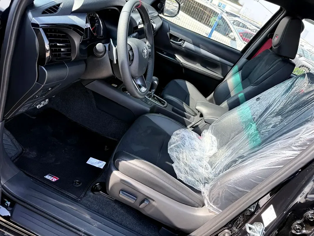 Toyota Hilux 2.8 D AT RWD (204 hp) - 9