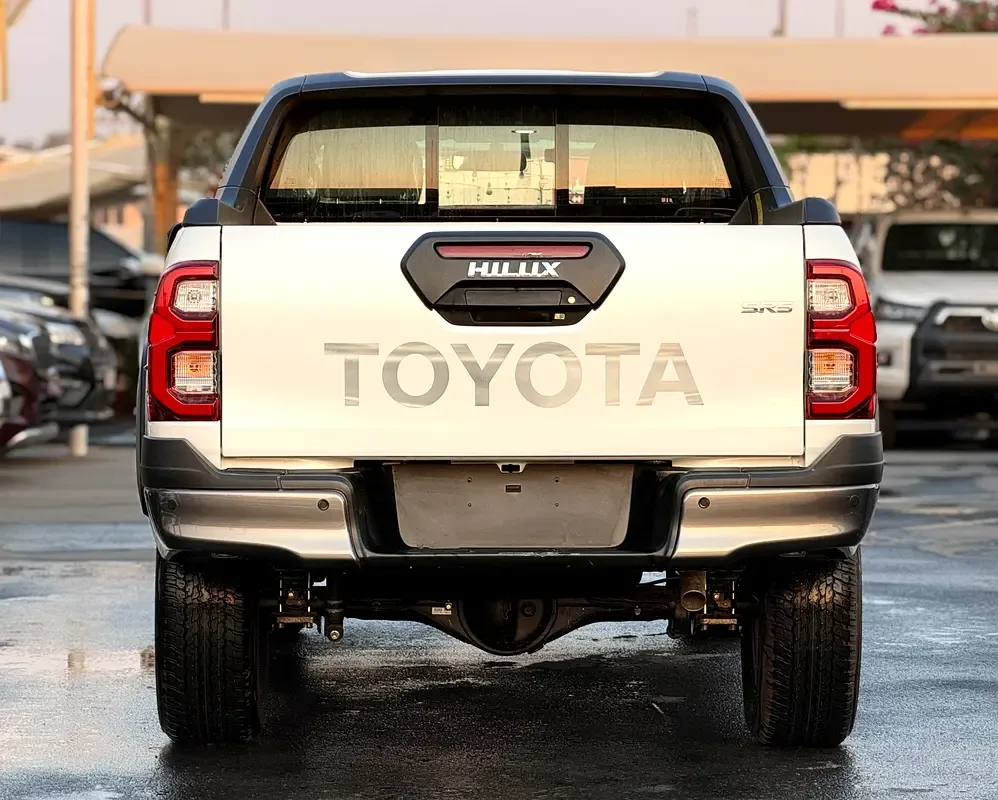 Toyota Hilux 4.0 AT 4WD (238 hp) - 2