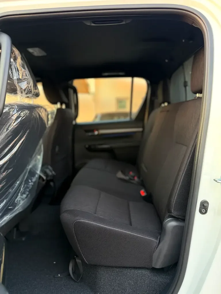 Toyota Hilux 4.0 AT 4WD (238 hp) - 9