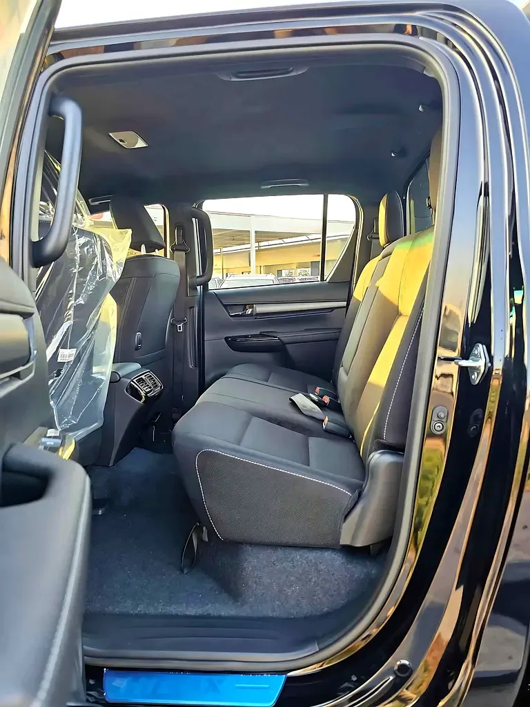 Toyota Hilux 4.0 AT 4WD (238 hp) - 9