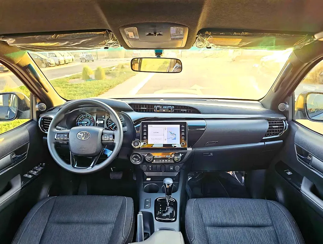 Toyota Hilux 4.0 AT 4WD (238 hp) - 11