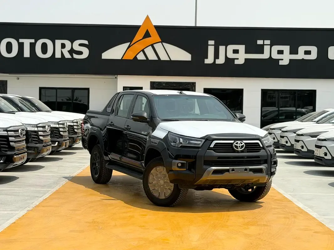 Toyota Hilux 4.0 AT 4WD (238 حصان) - 2