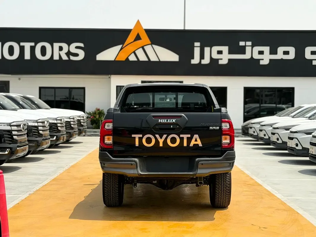 Toyota Hilux 4.0 AT 4WD (238 حصان) - 4