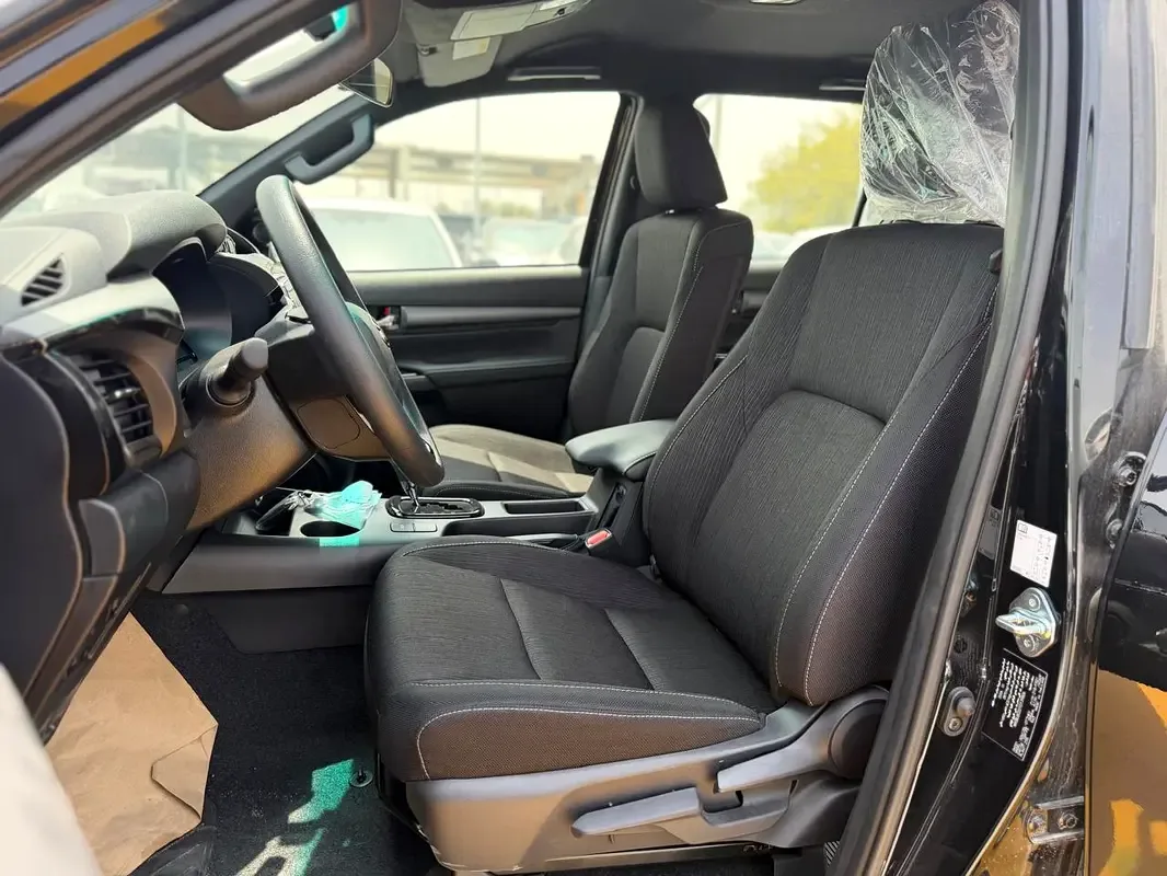 Toyota Hilux 4.0 AT 4WD (238 حصان) - 11
