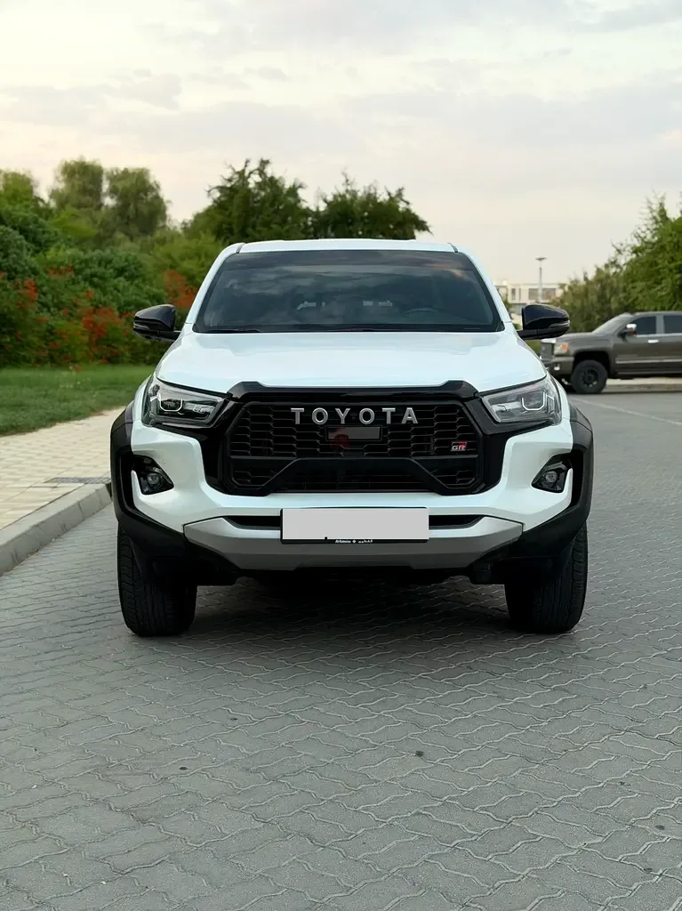 Toyota Hilux 4.0 AT 4WD (238 hp) - 2