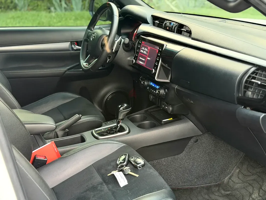 Toyota Hilux 4.0 AT 4WD (238 hp) - 12