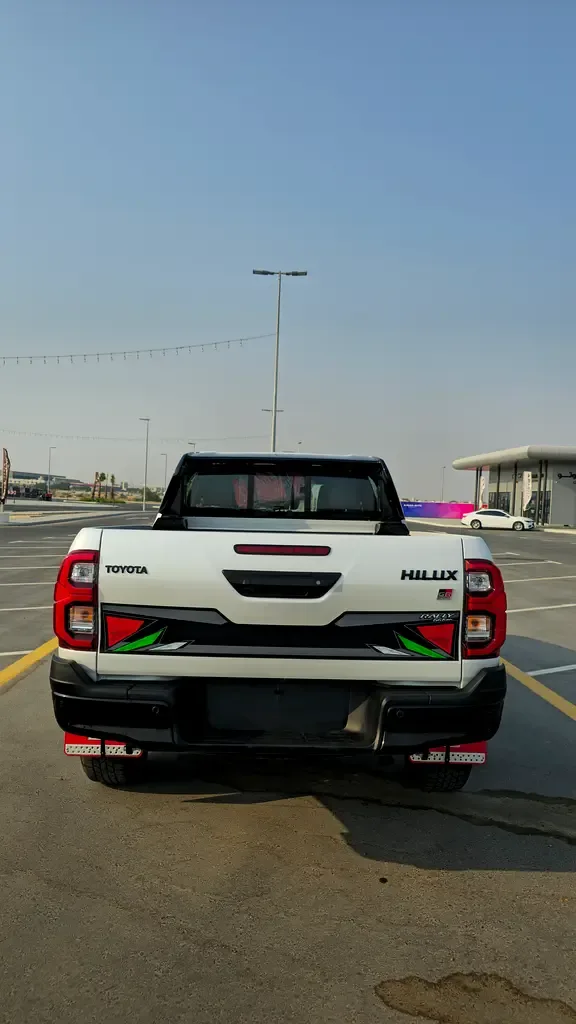 Toyota Hilux AT AWD (196 hp) - 7