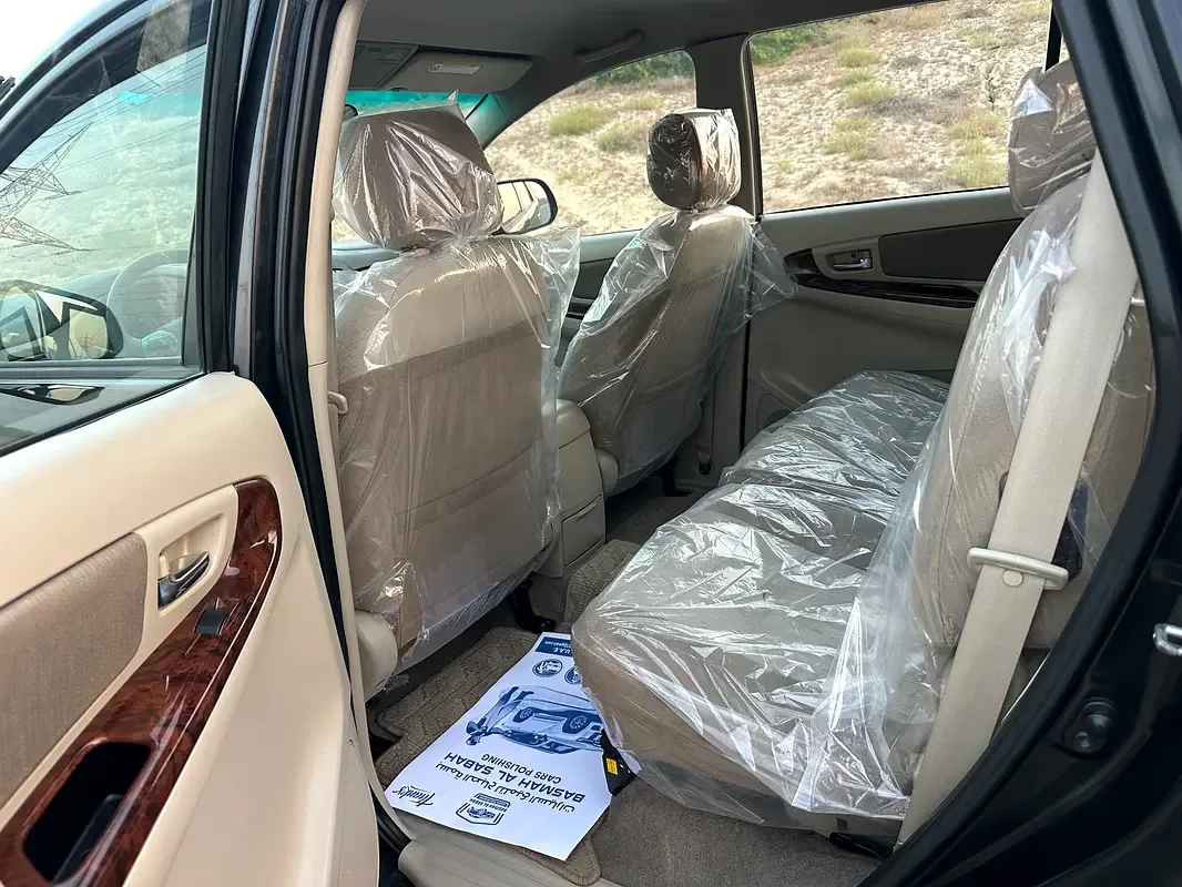 Toyota Innova 2.0 AT (136 hp) - 12