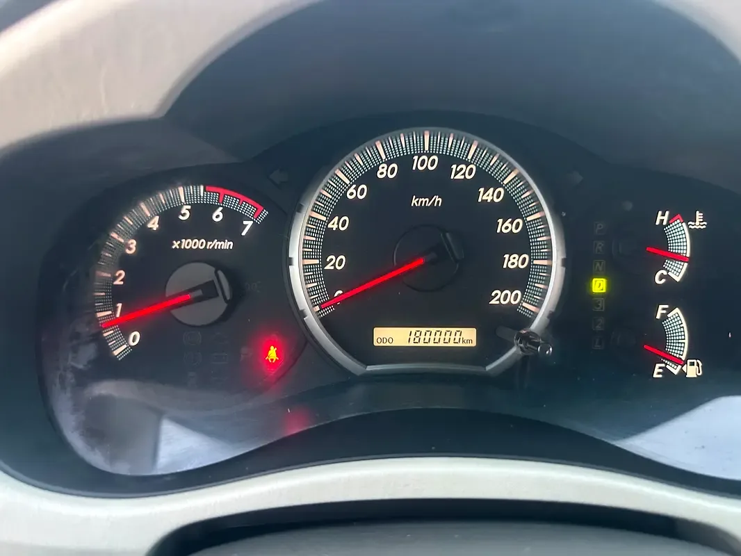 Toyota Innova 2.0 AT (136 hp) - 16