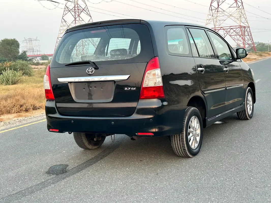 Toyota Innova 2.0 AT (136 hp) - 18