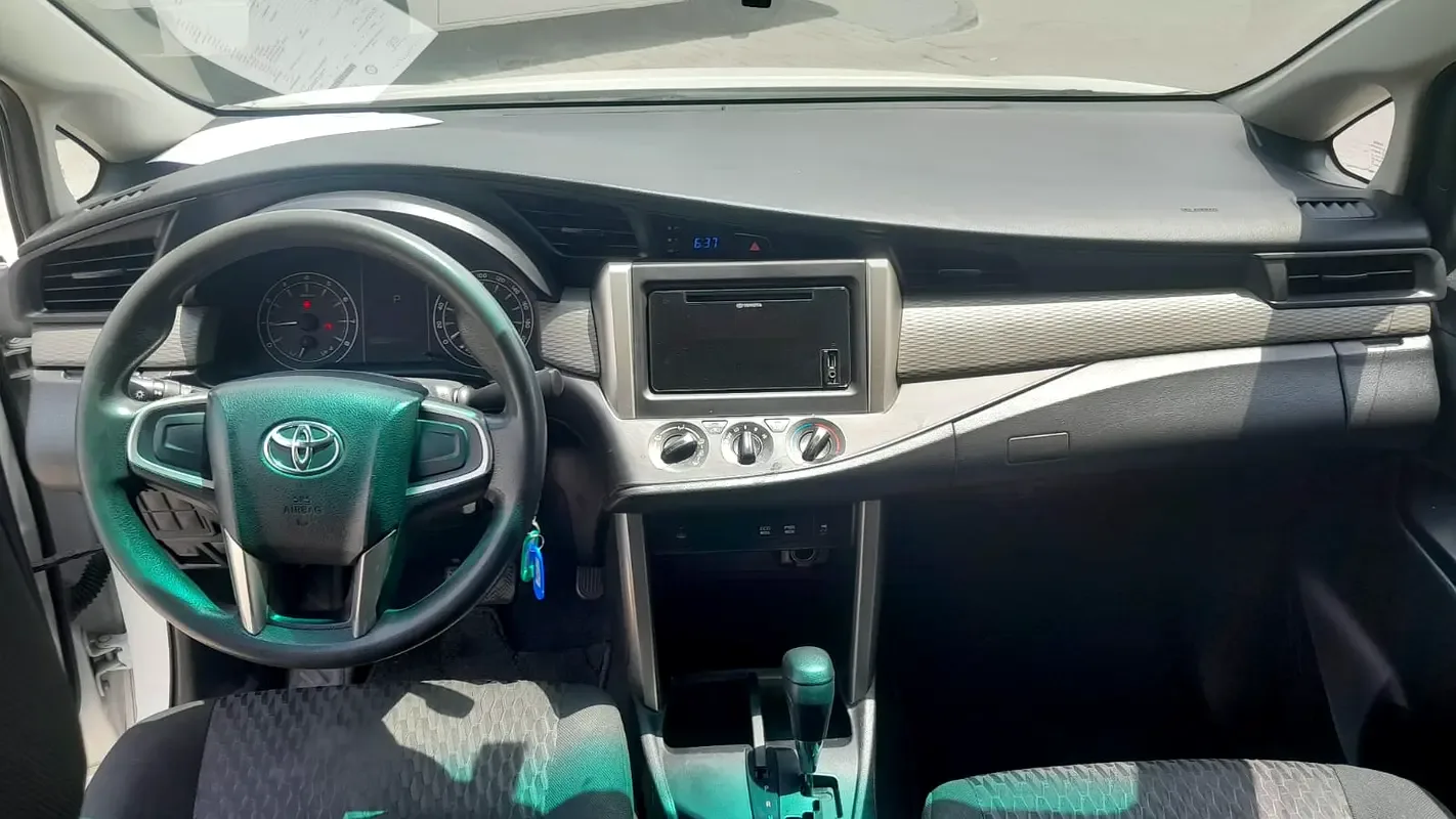 Toyota Innova 2.0 AT 8seat (136 حصان) - 15