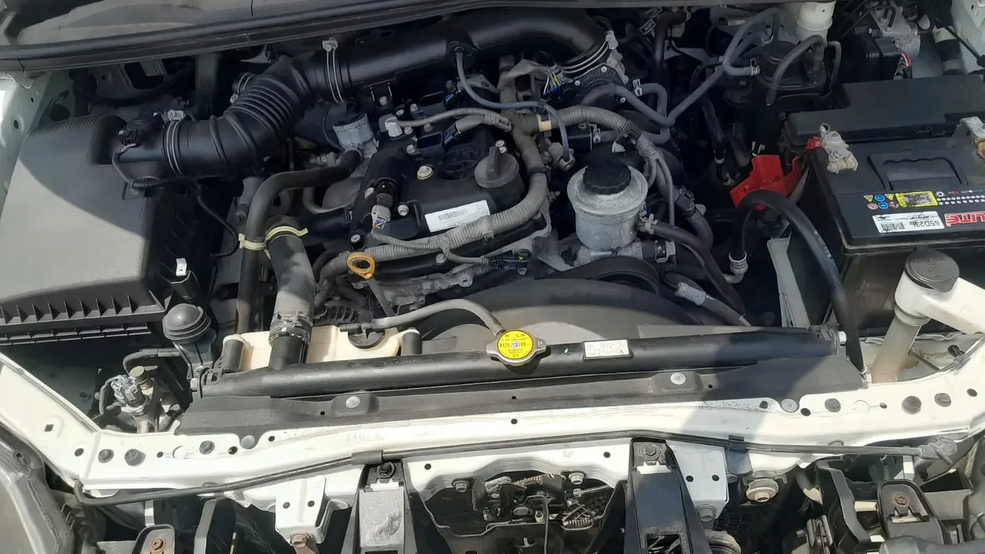 Toyota Innova 2.0 AT 8seat (136 حصان) - 16