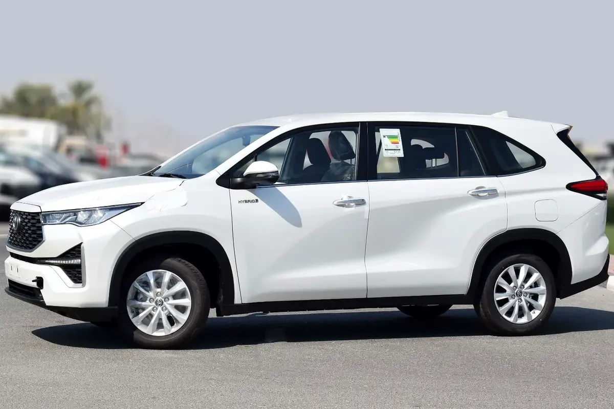 Toyota Innova 2.0 CVT (174 hp)