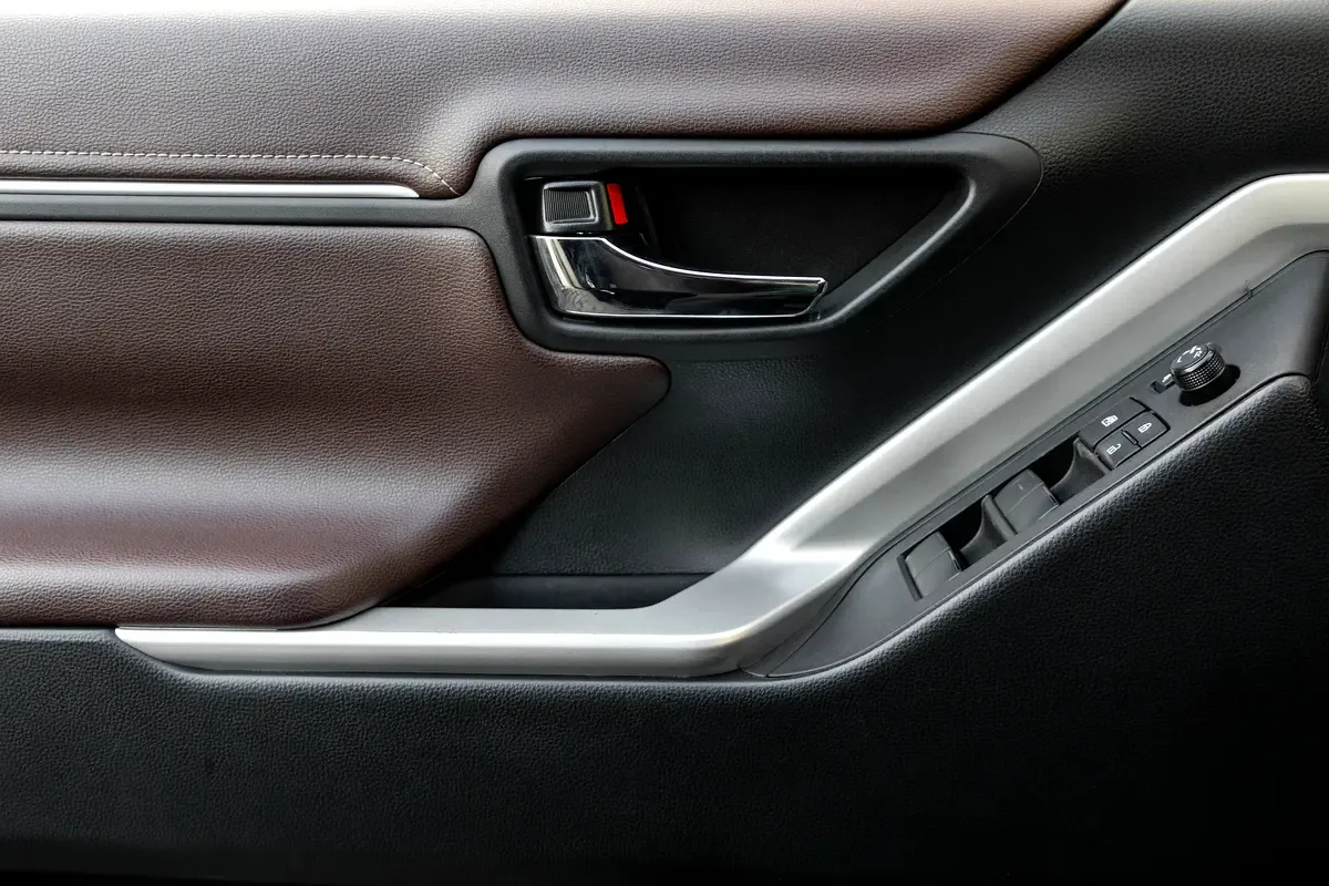 Toyota Innova 2.0 CVT (174 hp) - 14