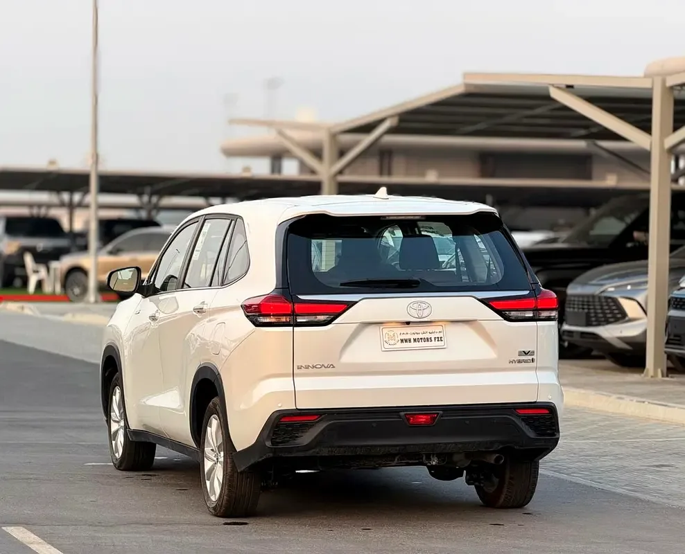 Toyota Innova 2.0 CVT (174 hp) - 3