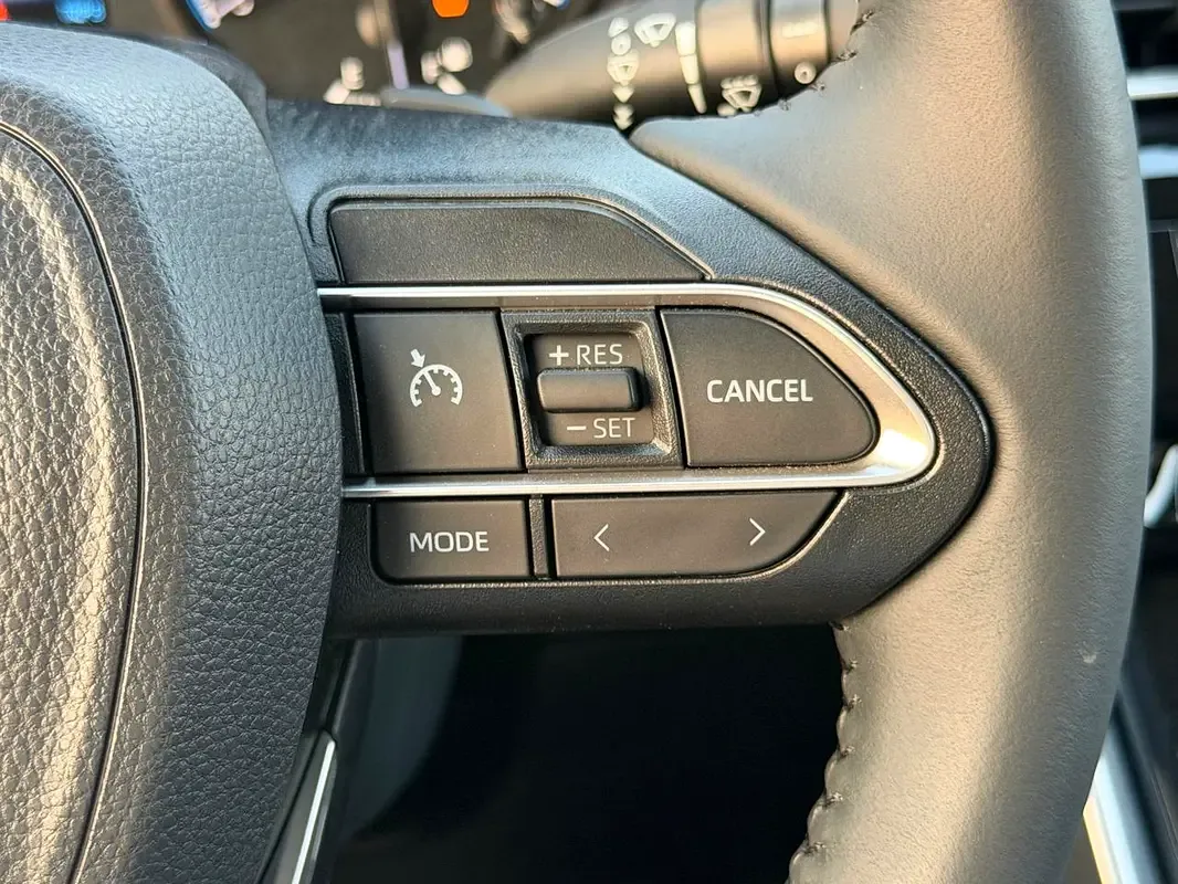 Toyota Innova 2.0 CVT (174 hp) - 12