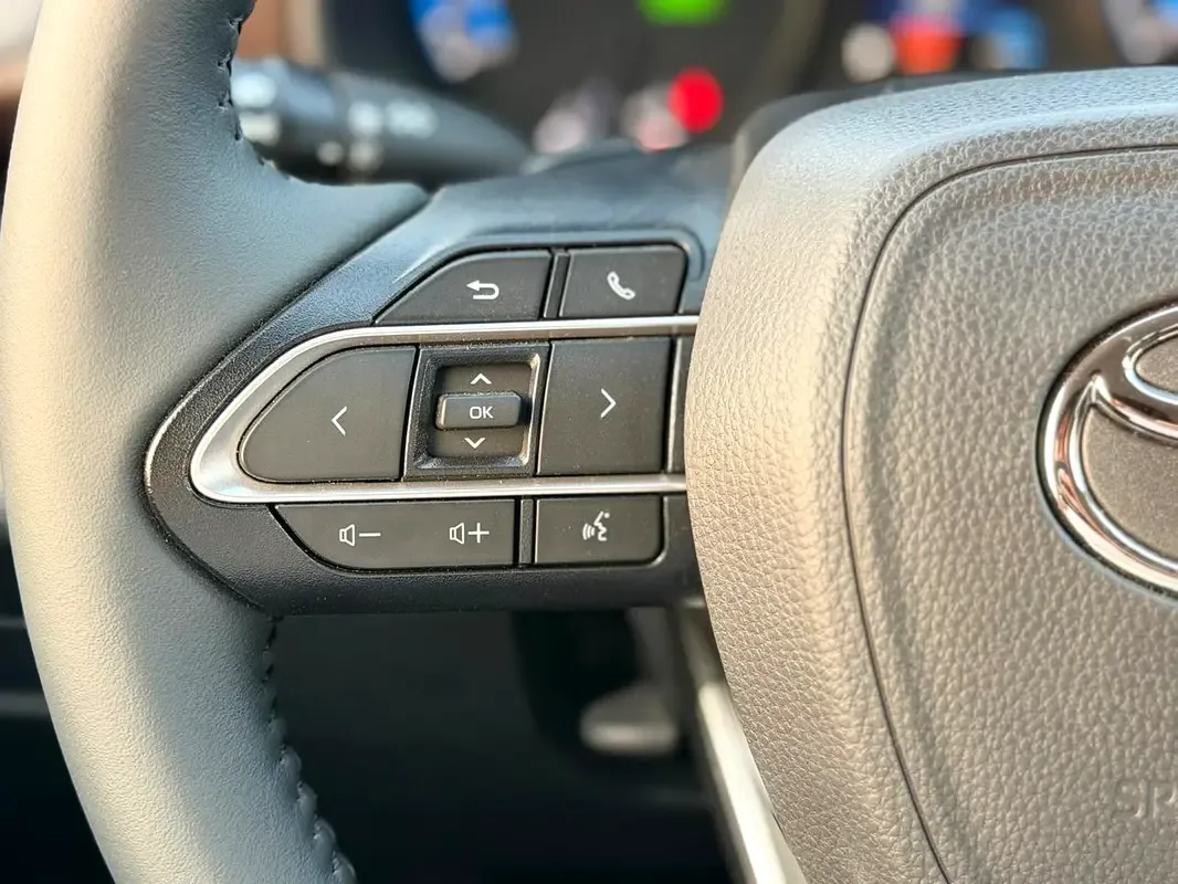 Toyota Innova 2.0 CVT (174 hp) - 11