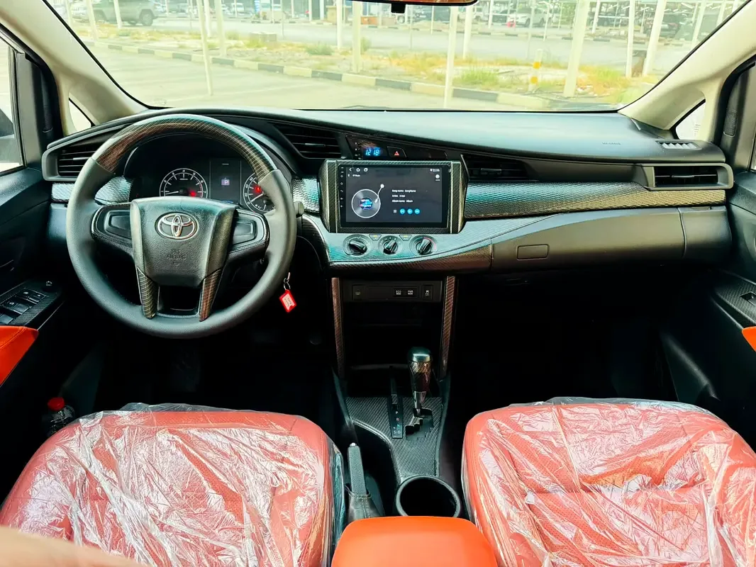 Toyota Innova 2.7 AT 8seat (158 حصان) - 9