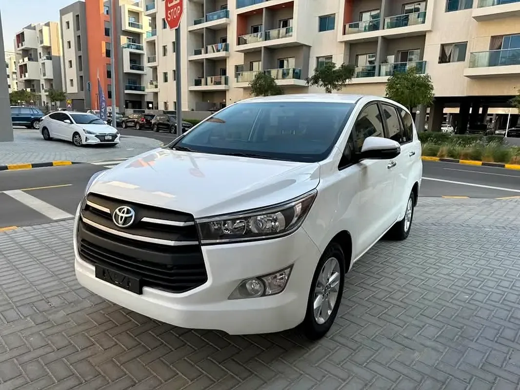 Toyota Innova 2.7 AT 8seat (158 hp)