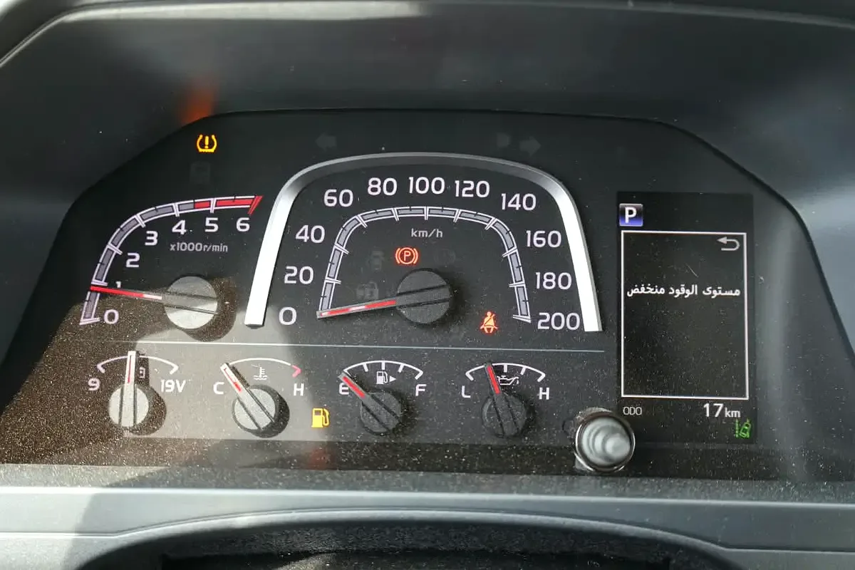 Toyota Land Cruiser 2.8 AT AWD (204 حصان) - 9