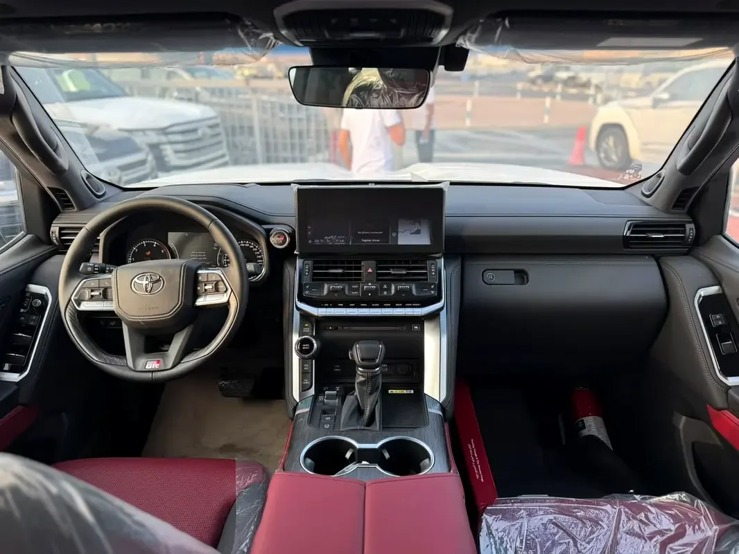 Toyota Land Cruiser 3.3 AT 4WD (299 hp) - 7