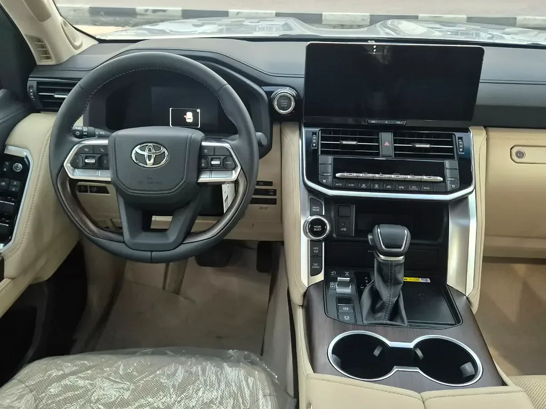 Toyota Land Cruiser 3.4 AT AWD (309 حصان) - 10