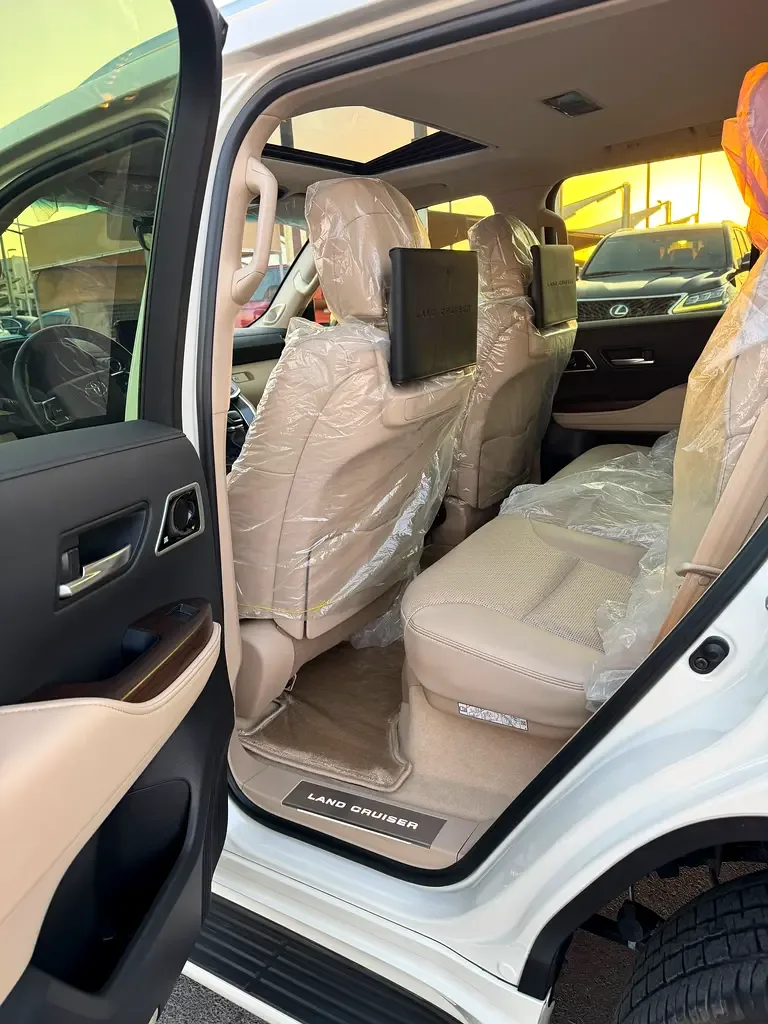 Toyota Land Cruiser 3.4 AT AWD (309 حصان) - 12