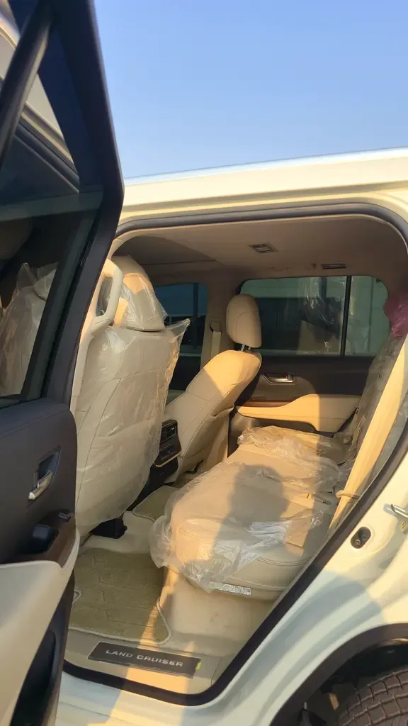 Toyota Land Cruiser 3.4 AT AWD (309 hp) - 9