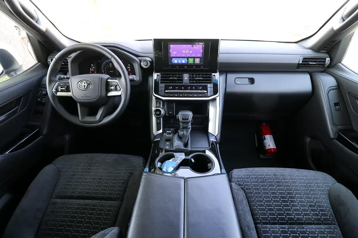Toyota Land Cruiser 3.4 AT AWD (309 hp) - 17