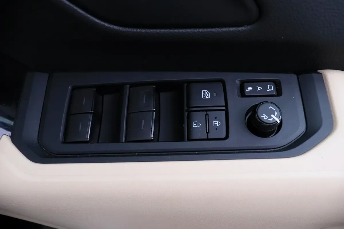 Toyota Land Cruiser 3.4 AT AWD (309 hp) - 18