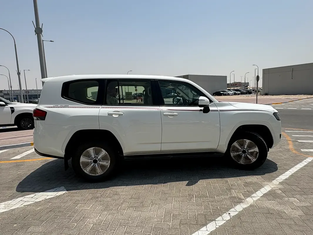 Toyota Land Cruiser 3.4 AT AWD (415 hp) - 3