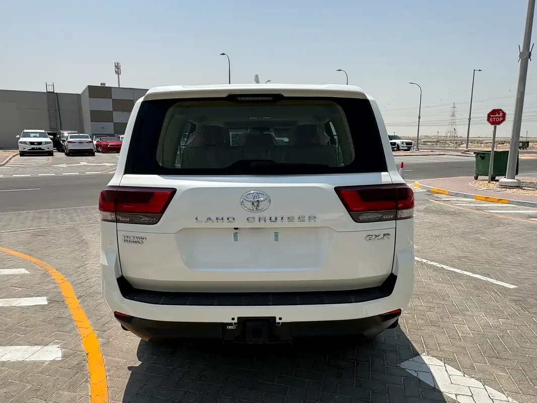Toyota Land Cruiser 3.4 AT AWD (415 hp) - 4
