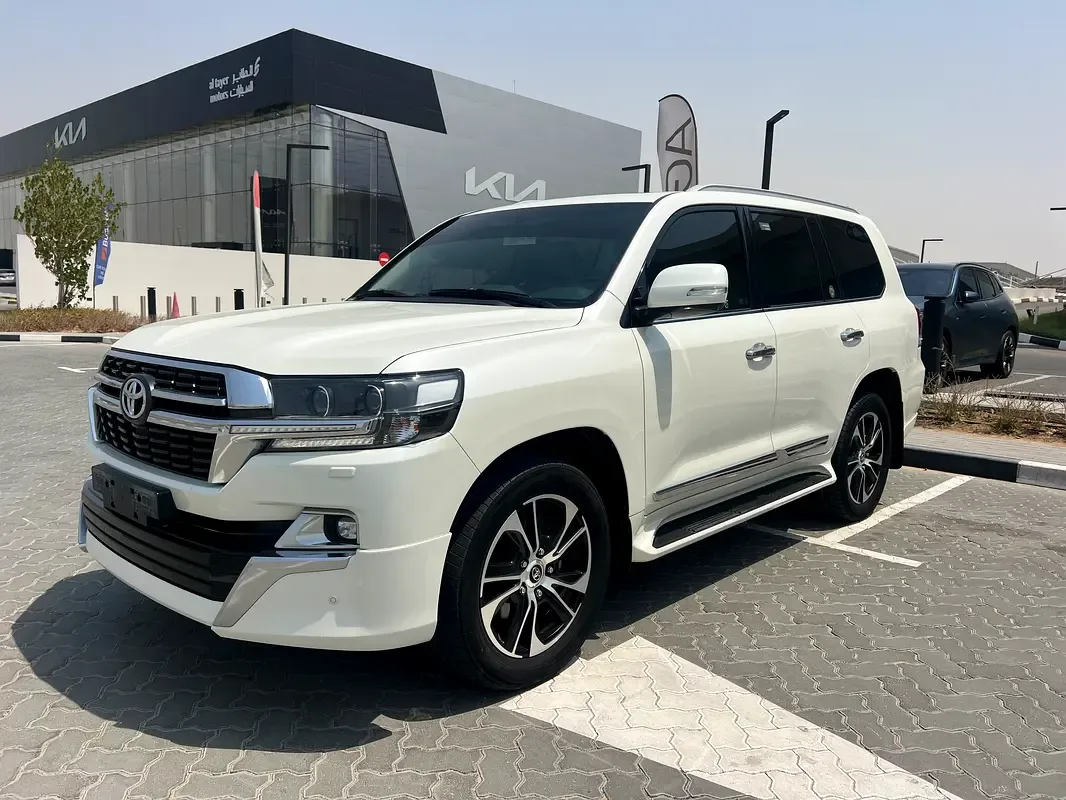 Toyota Land Cruiser 3.4 AT AWD (415 hp)