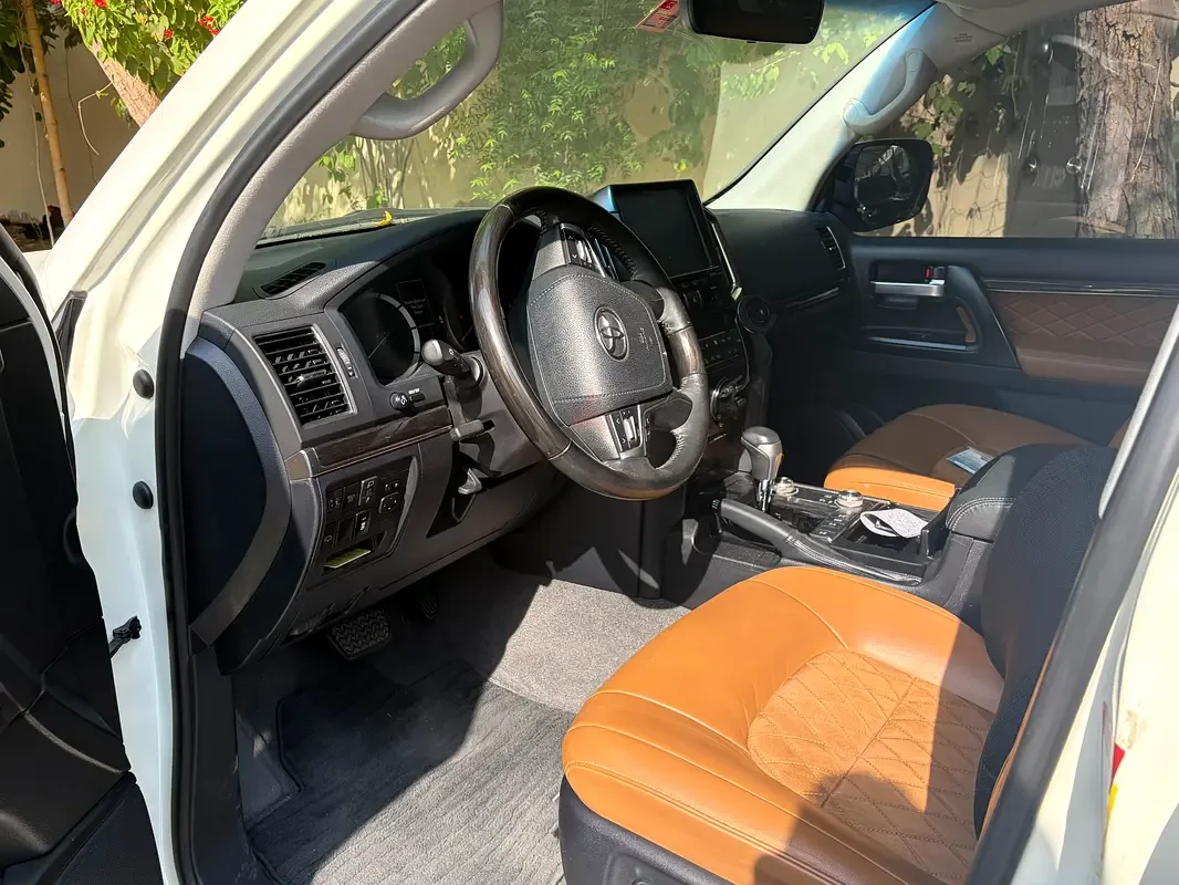 Toyota Land Cruiser 3.4 AT AWD (415 hp) - 5