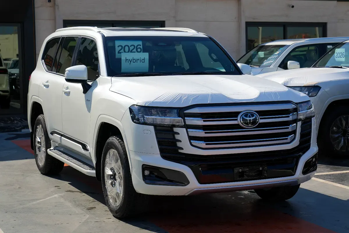 Toyota Land Cruiser 3.4 AT AWD (457 hp)