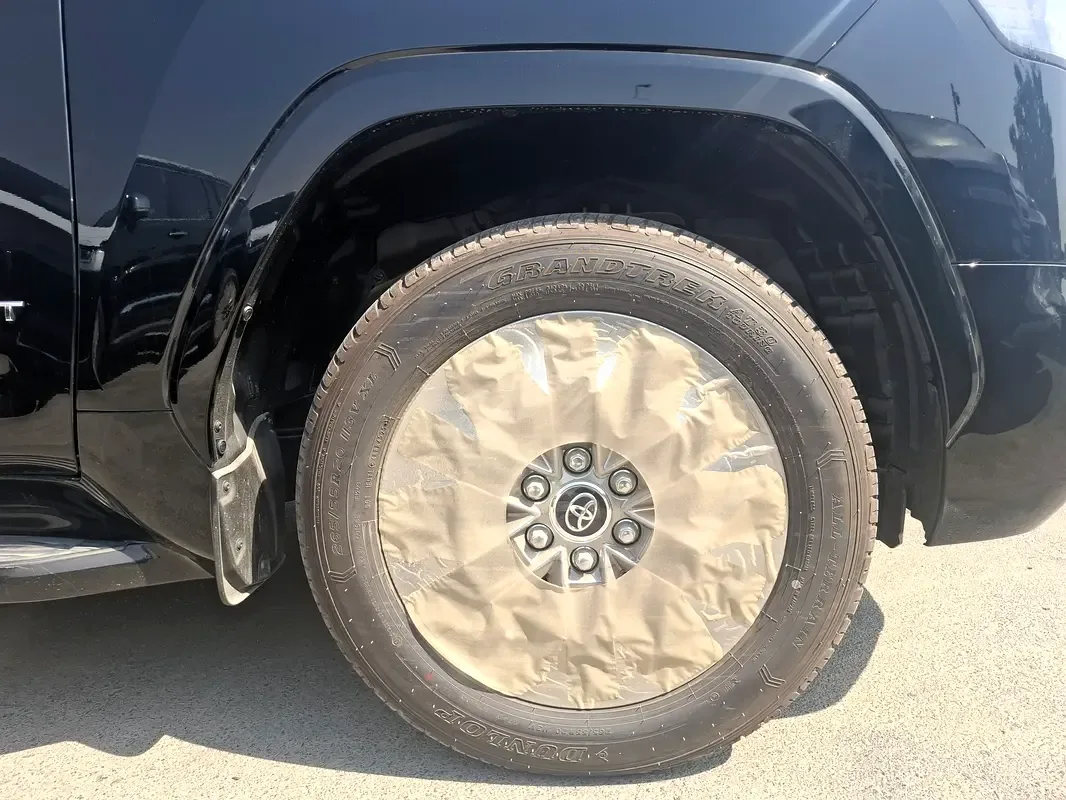 Toyota Land Cruiser 3.4 AT AWD (457 حصان) - 3