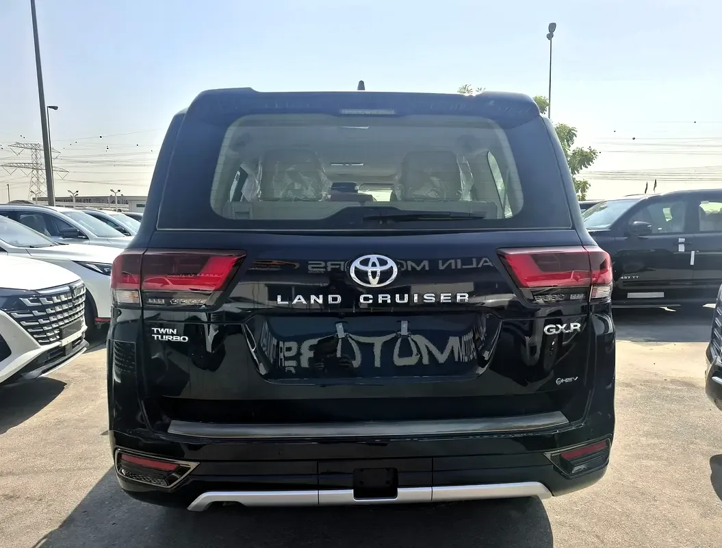 Toyota Land Cruiser 3.4 AT AWD (457 حصان) - 12