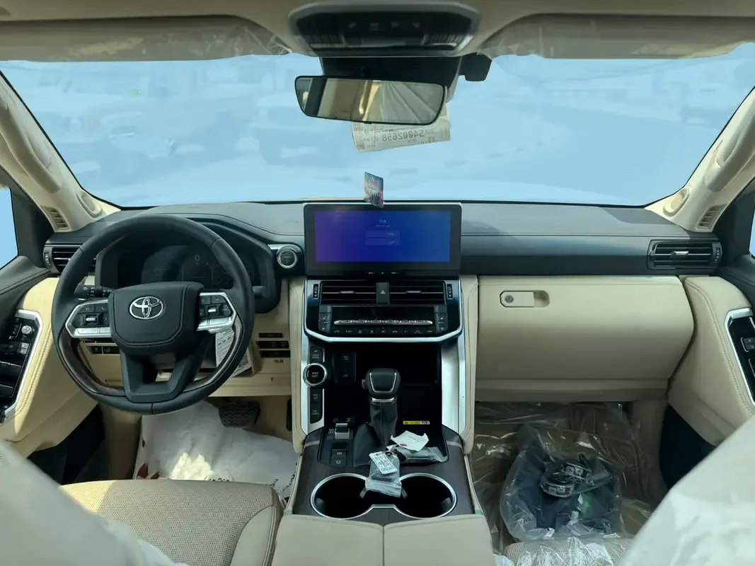 Toyota Land Cruiser 3.4 AT AWD (457 hp) - 7