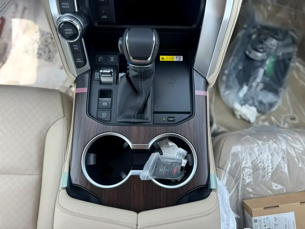 Toyota Land Cruiser 3.4 AT AWD (457 hp) - 11