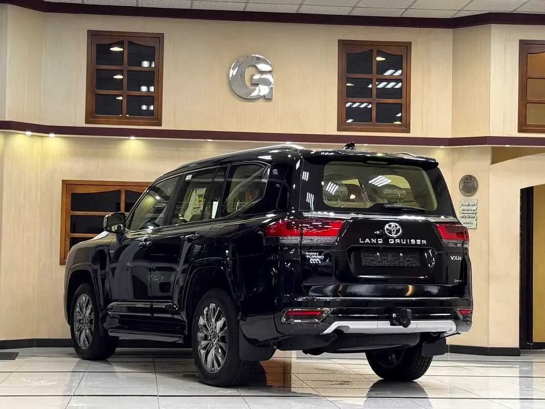 Toyota Land Cruiser 3.4 AT AWD (457 حصان) - 6