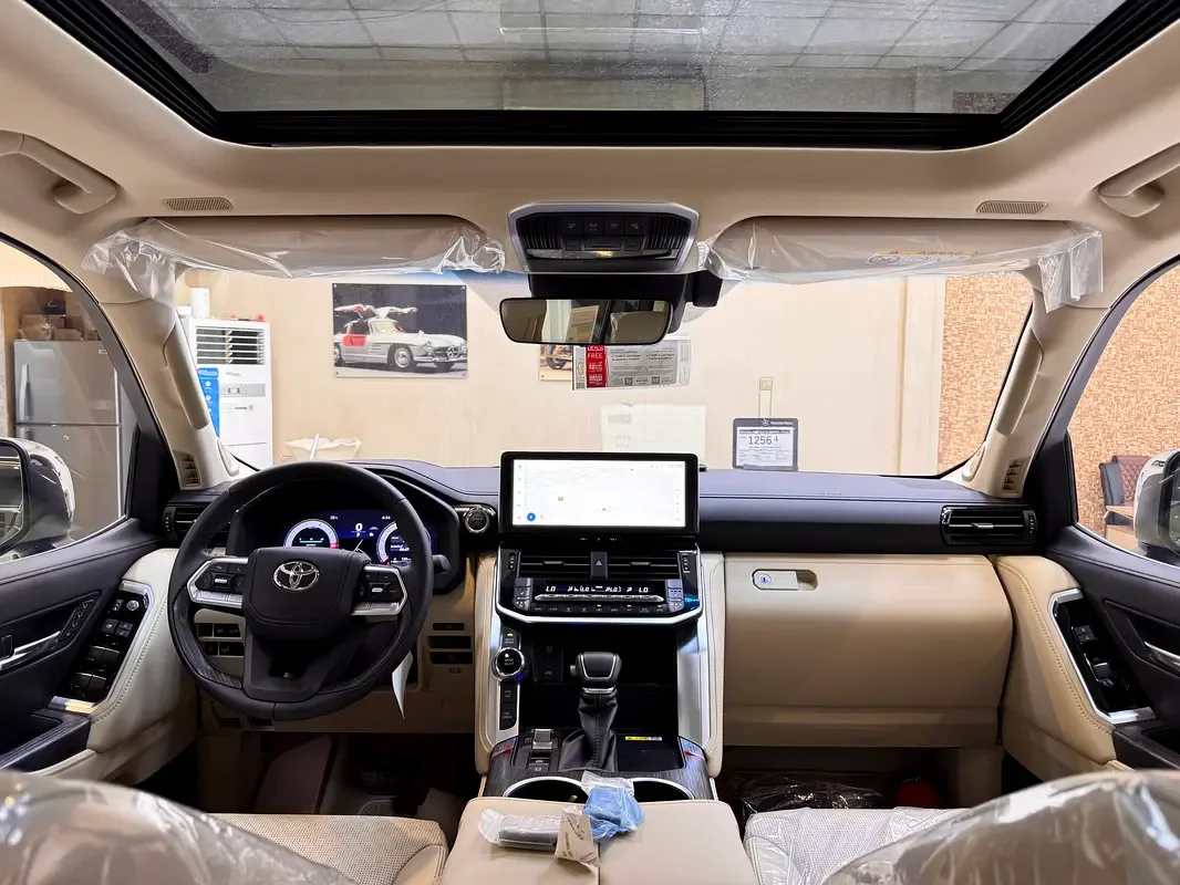 Toyota Land Cruiser 3.4 AT AWD (457 حصان) - 12