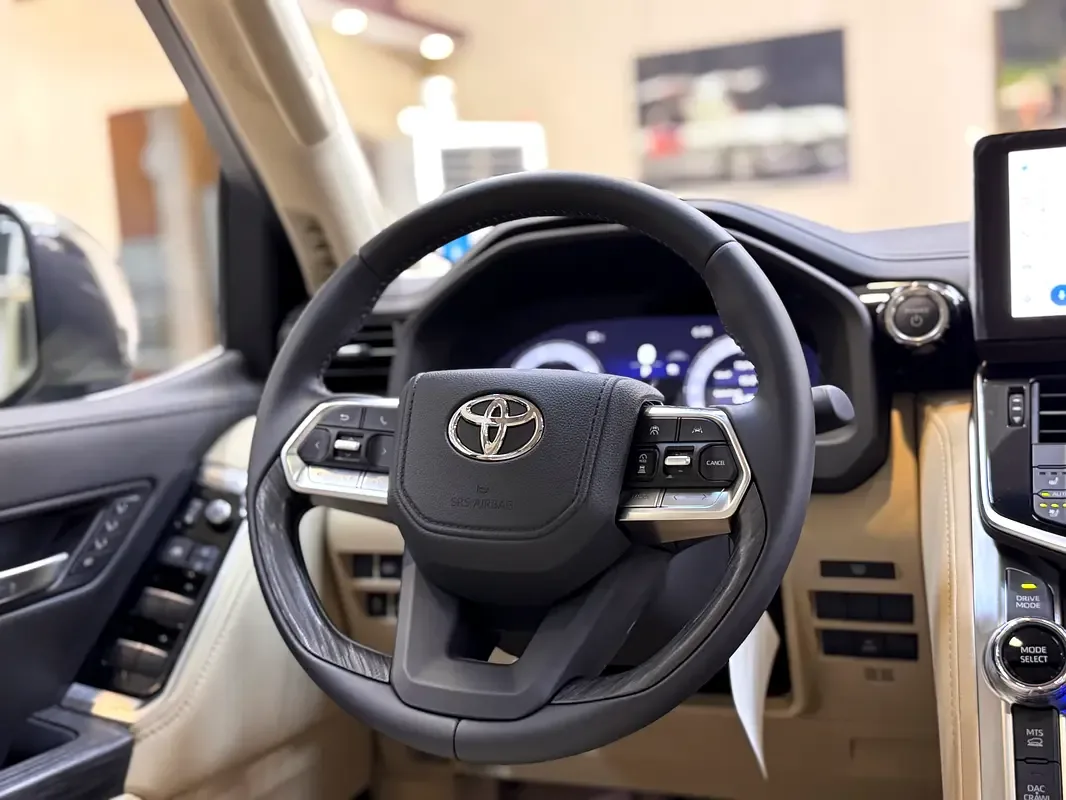 Toyota Land Cruiser 3.4 AT AWD (457 حصان) - 15