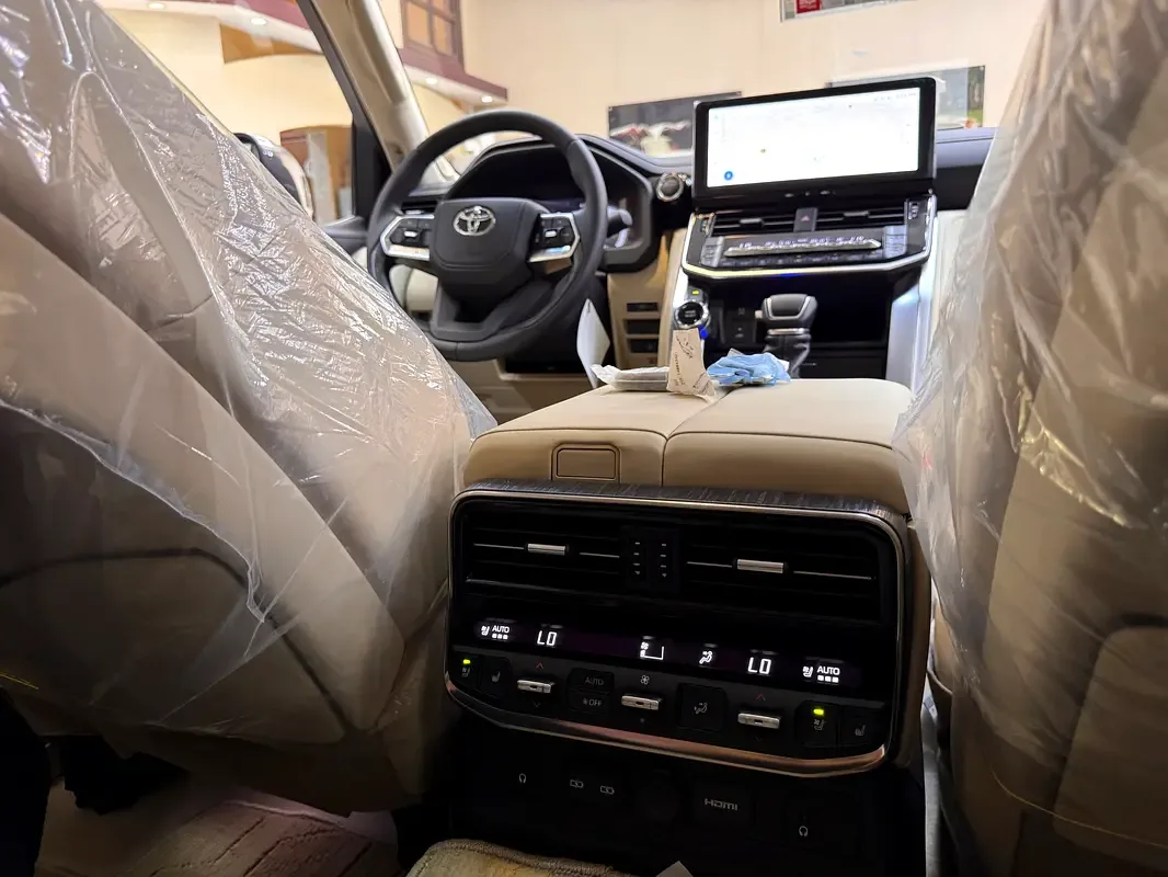 Toyota Land Cruiser 3.4 AT AWD (457 حصان) - 19