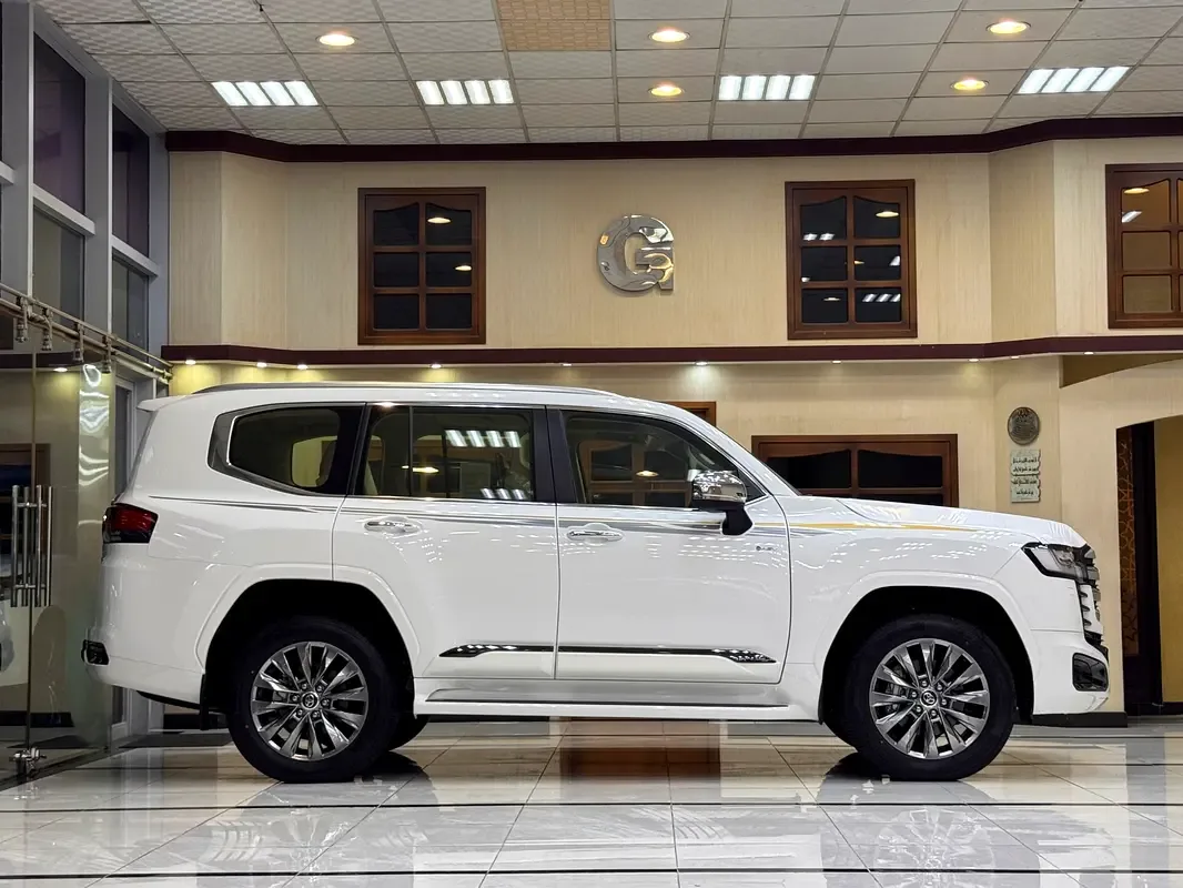 Toyota Land Cruiser 3.4 AT AWD (457 hp) - 7