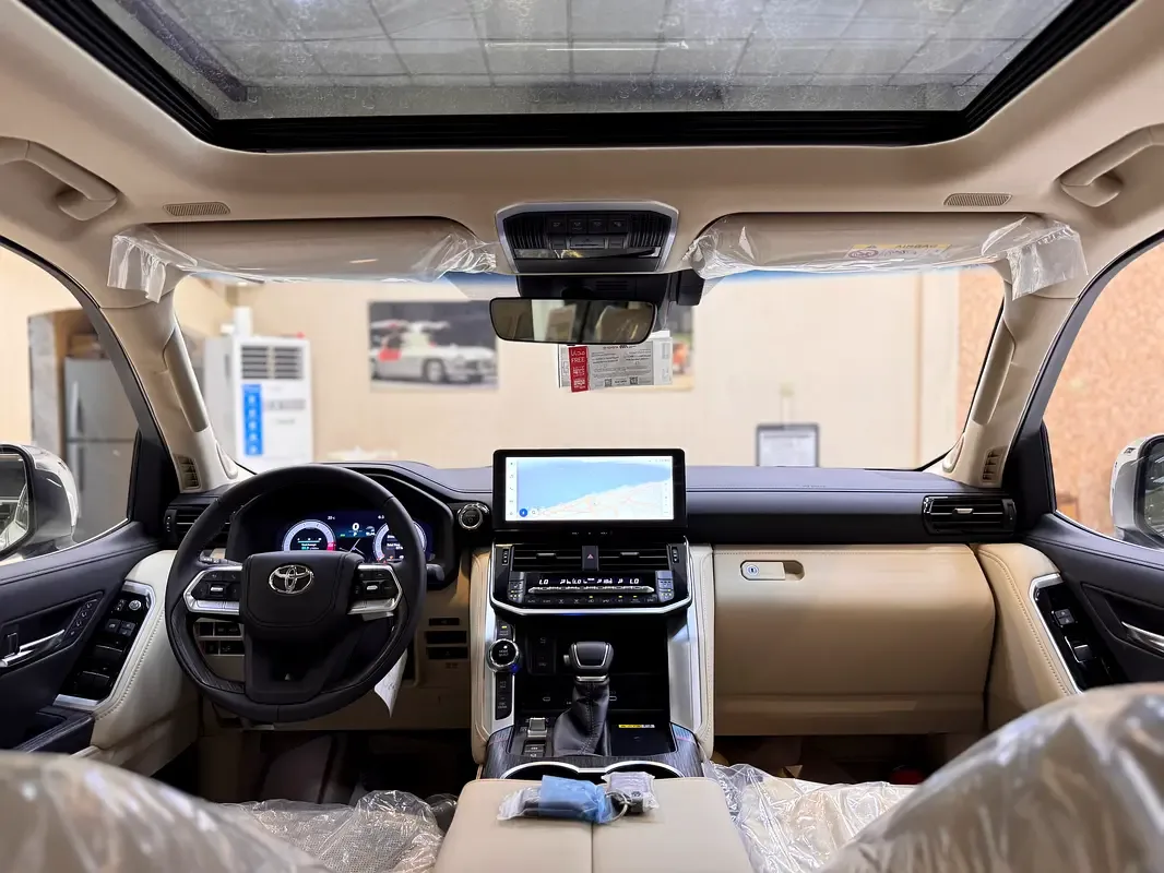 Toyota Land Cruiser 3.4 AT AWD (457 hp) - 13