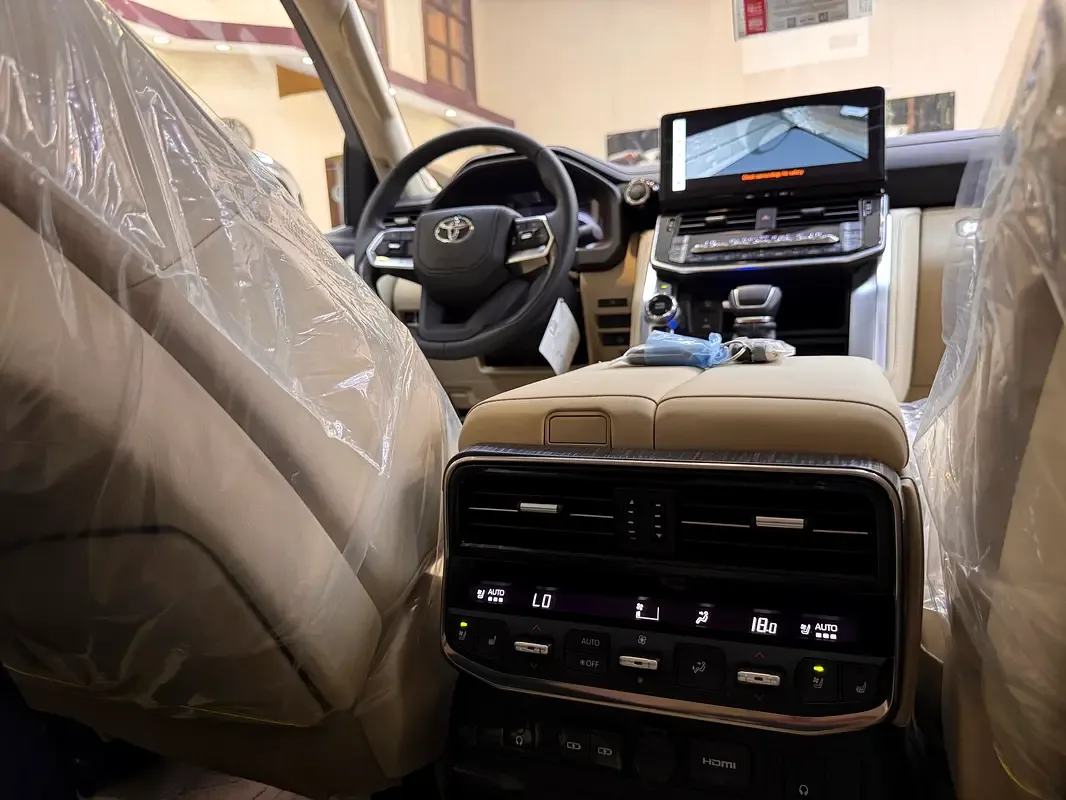 Toyota Land Cruiser 3.4 AT AWD (457 hp) - 19