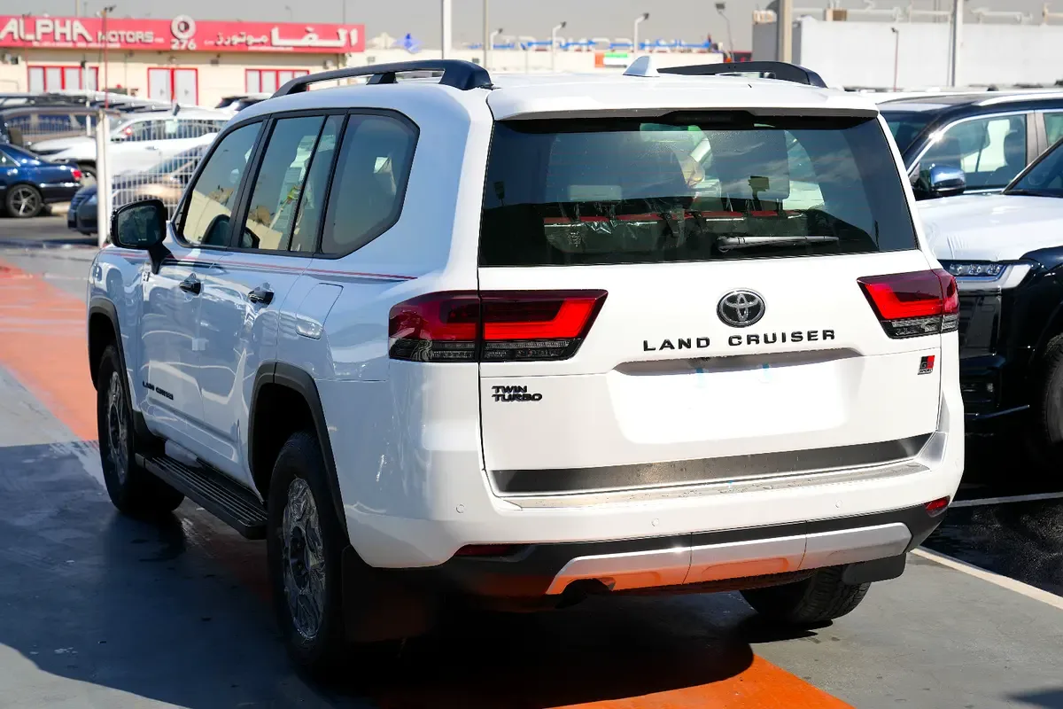 Toyota Land Cruiser 3.5 AT 4WD (415 حصان) - 6